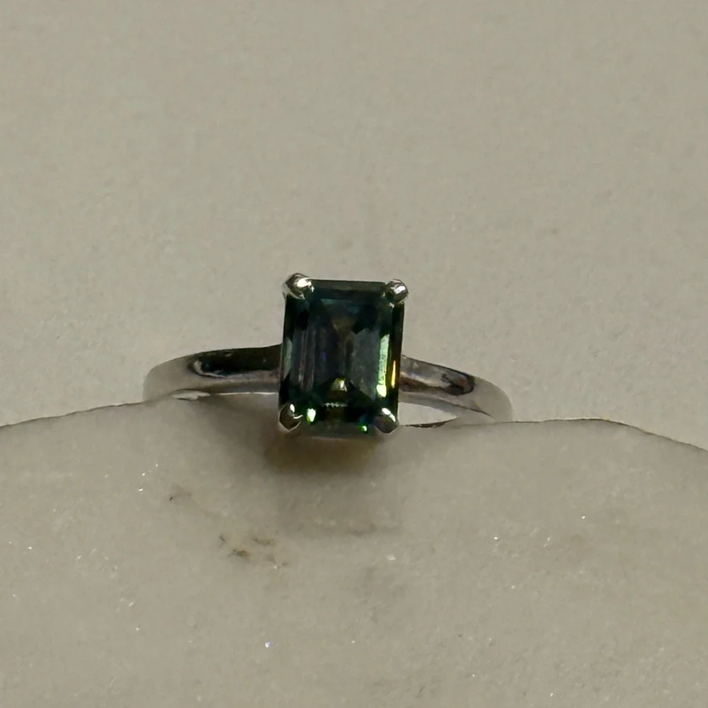 2.11 Ct VVS1 Emerald Cut Brown / Blue Moissanite Ring, Silver Solitaire Size 7 - Picture 4 of 9